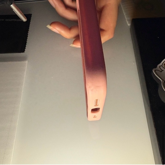 Pink iPhone 16 (6.1 in) Case with screen protector and camera protector - Picture 8 of 10